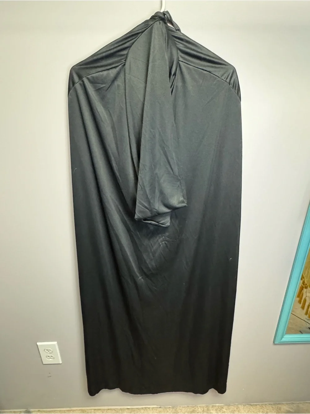 Spirit Black Hooded Full-Length Costume Cape - Picture 3 of 4